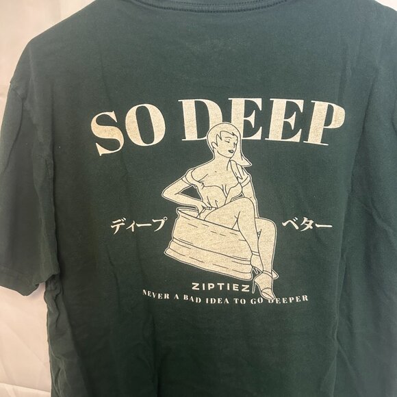 Ziptiez Men's Graphic, Green shirt with White Logo of Woman sitting in a wheel - Picture 4 of 4